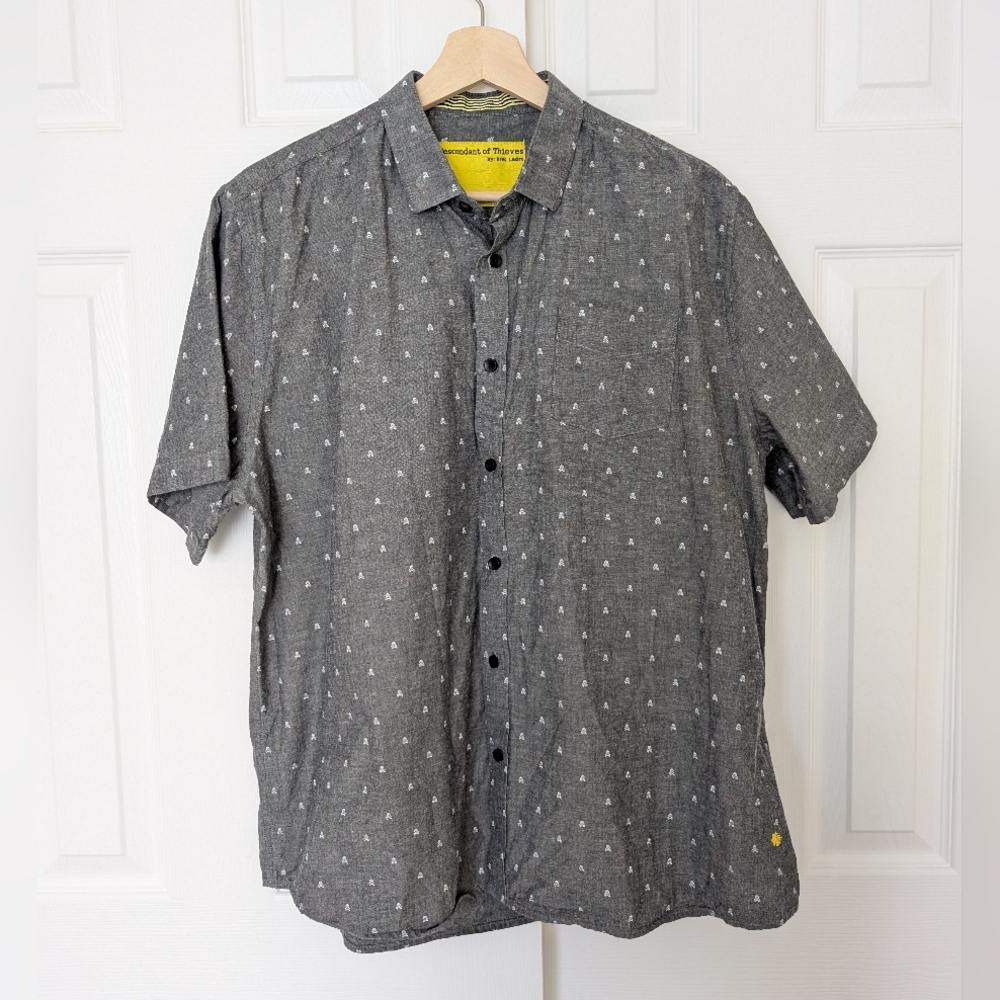 Descendant of Thieves men's Gray XL Skull Print Short Sleeve Button Down shirt